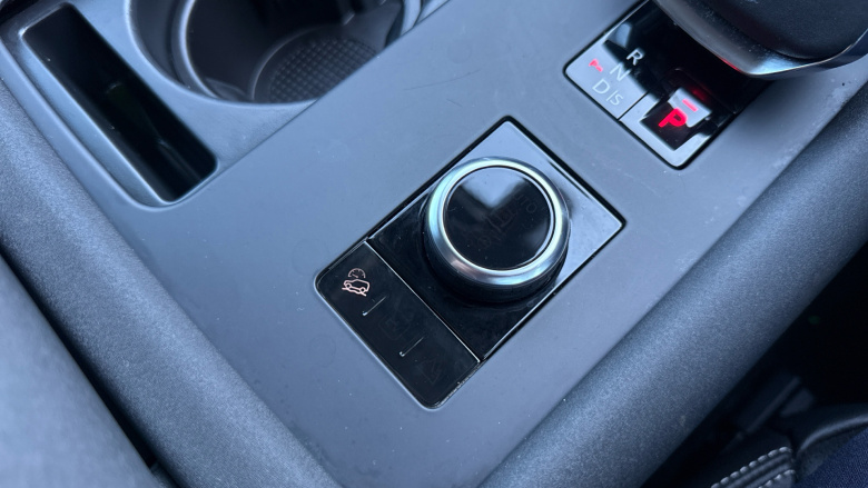 Land Rover Discovery 3.0 D300 S 5dr Auto Diesel Station Wagon